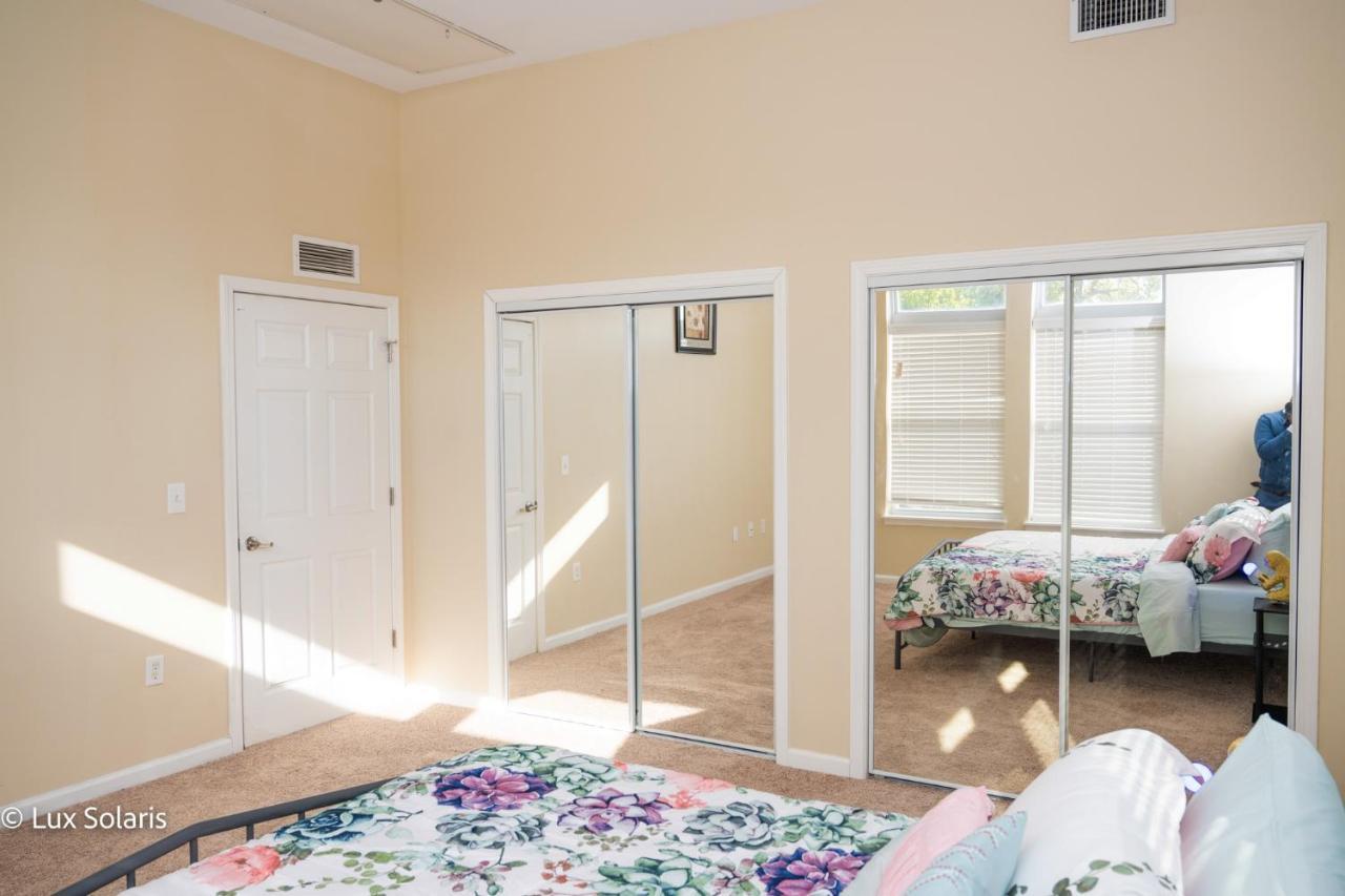 Luxury 3 Bedrooms With King Bed Downtown Indy Indianapolis Exterior photo