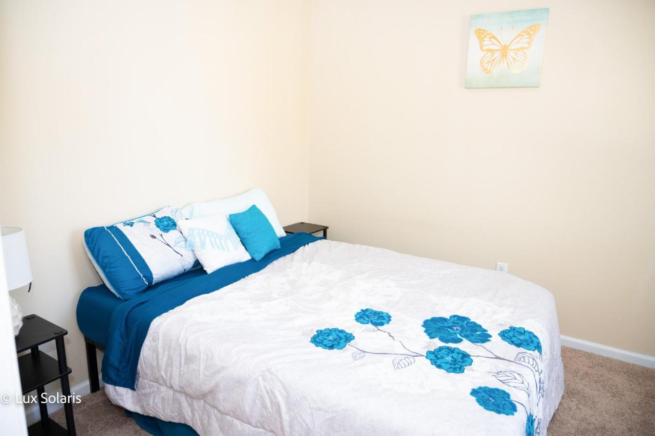 Luxury 3 Bedrooms With King Bed Downtown Indy Indianapolis Exterior photo
